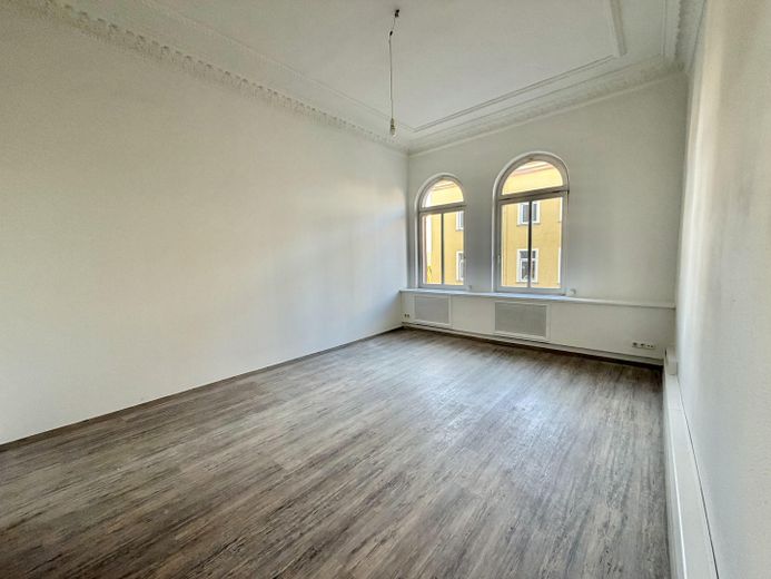 Attraktive 3-Zimmer-Wohnung mit Balkon in begehrter Lage von Weimar – Westvorstadt – Musterbild - selber Schnitt
