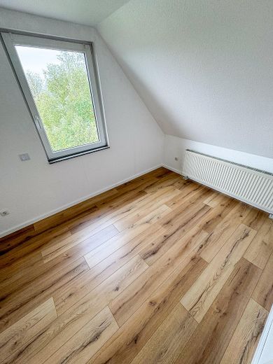 Charmante 3Z-Maisonette-Wohnung mit großem Balkon und Blick ins Grüne in Stolberg-Donnerberg – Schlafzimmer