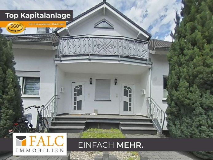 Vielseitiges Drei-Parteien-Haus mit großzügigen Freiflächen – फोटो 1