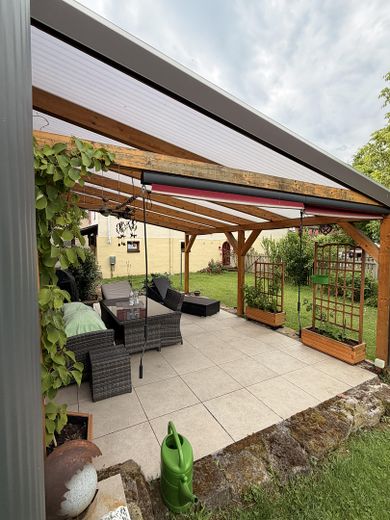 Überdachte Terrasse