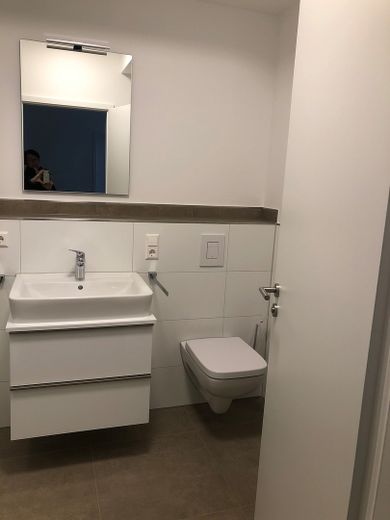 Energiesparwohnung 2.OG mit Tiefgaragenparkplatz – Foto 7