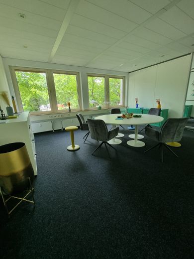 Premium Office – Sofort bezugsfertiges Büro mit Glaswänden und Top-Ausstattung – Foto 11