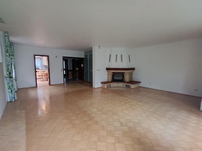 Großes Ein-/Mehrgenerationenhaus mit Garten (175 m² Wohnfläche / 573 m² Grundstück) – Wohn-Esszimmer EG