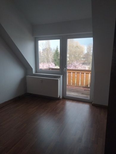 Exklusive Maisonettewohnung mit Garage in bester Lage von Lutherstadt Wittenberg zu verkaufen – Wohnzimmer