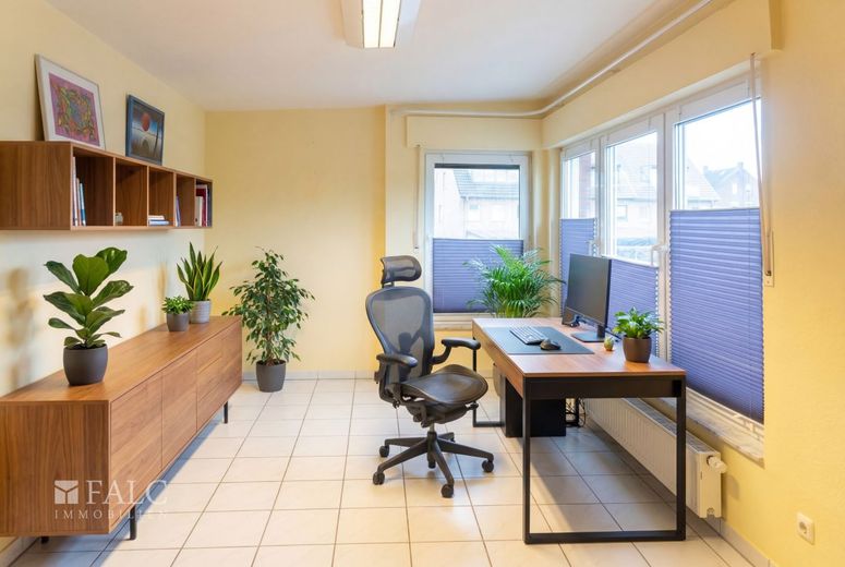 Stilvolles Einfamilienhaus in familienfreundlicher Lage ! – Arbeitszimmer - Homestaging