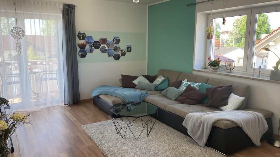 Приваблива 2-кімнатна квартира з балконом – Wohnzimmer