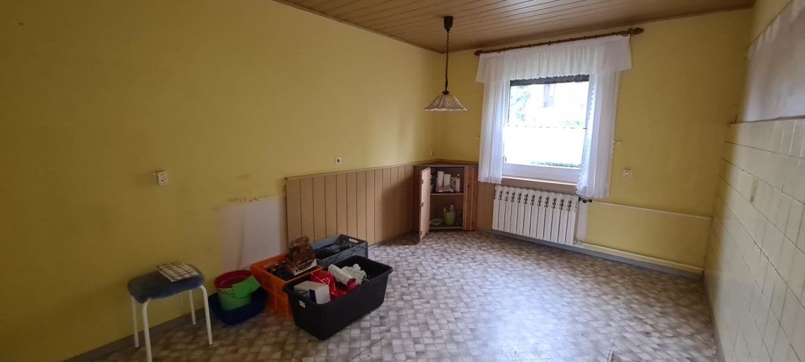 ab sofort: Einfamilienhaus in ruhiger Dorflage nahe Hermsdorf, Preis VB – Küche