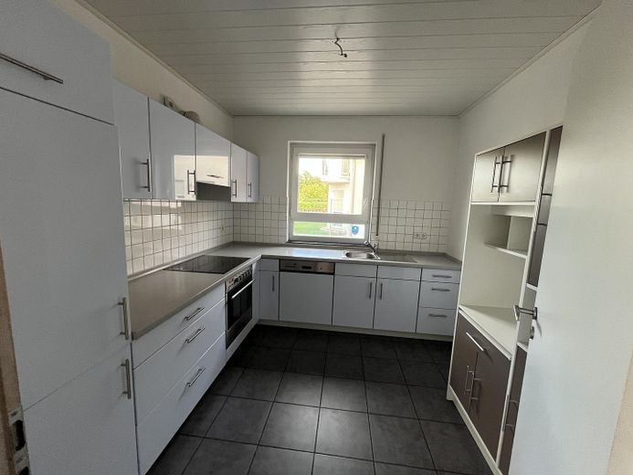 À vendre : maison jumelée de 5,5 pièces, sans commission et prête à emménager – Küche