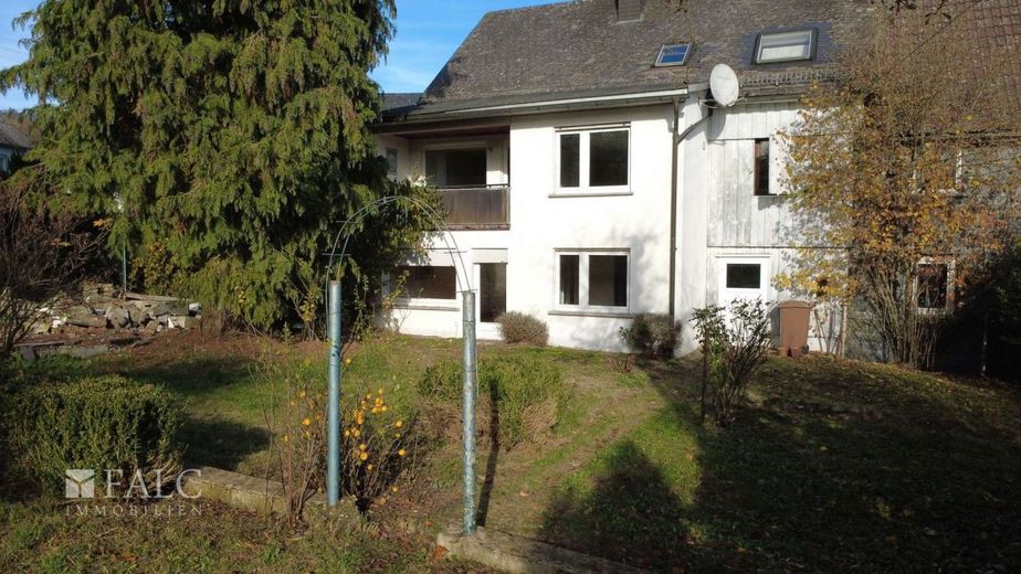 Großzügige Doppelhaushälfte – Ansicht vom Garten
