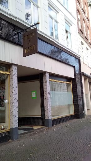 Commercio al dettaglio/ufficio di 65 mq con passaggio di clienti – Foto 3
