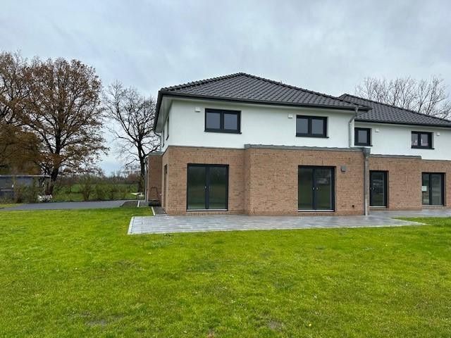 Hochwertige Doppelhaushälfte in 21709 Düdenbüttel bei Stade – Terrassenansicht Wischhof 9 b