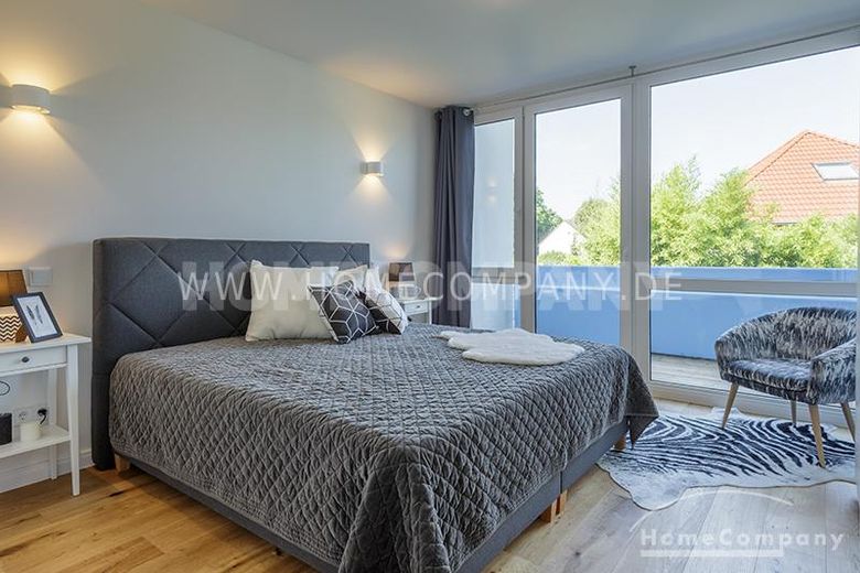 Wunderschöne, voll möblierte 2-Zimmer-Wohnung über zwei Ebenen mit herrlicher Dachterrasse in Moosach – dfa00c8a7ef93fcd7999b43280b2199065617503.jpg