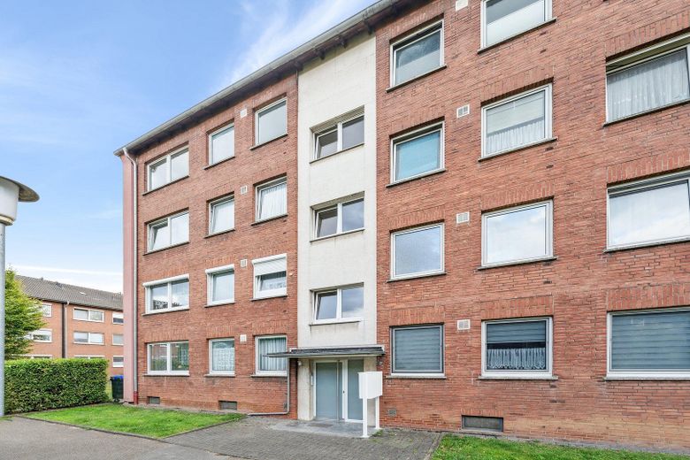 Kapitalanleger aufgepasst! Attraktiv vermietete 3-Zimmer-ETW mit Balkon in Krefeld – फोटो 1
