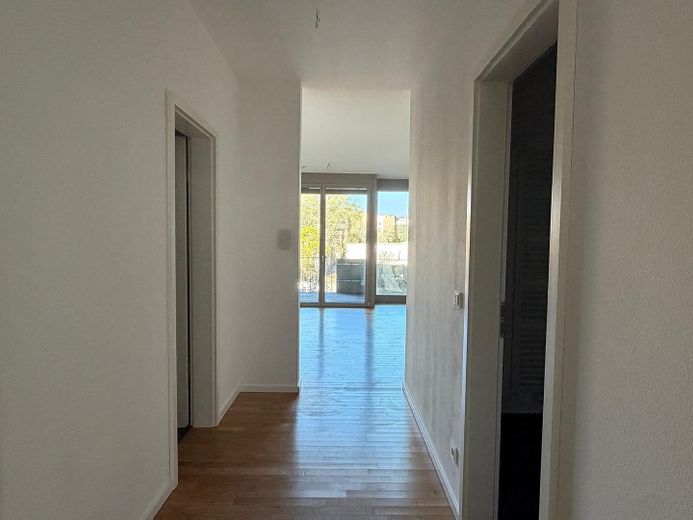 Ein Ort zum leben und Wohlfühlen- Eigentumswohnung in Tiergarten – Flur zum Wohn-/ Esszimmer