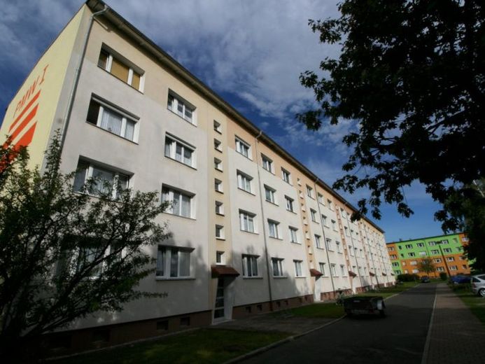 Super Stellplatz für Ihr Auto! – Foto 1
