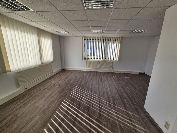 Helle Bürofläche in Kaltenkirchen – Büro Nr. 25