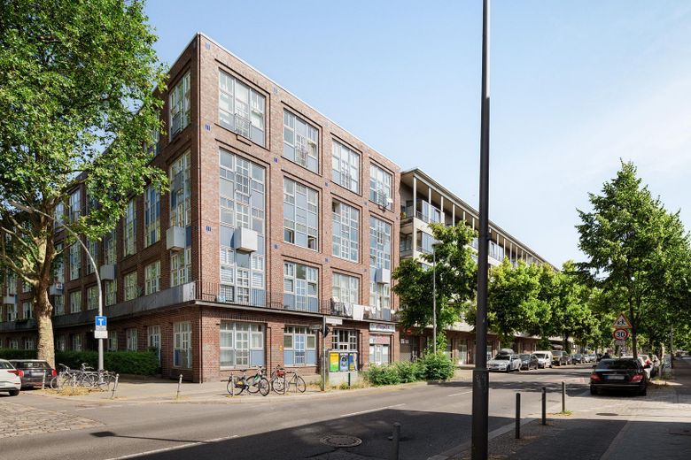 Ihr neues Zuhause zwischen Mitte und Kreuzberg – Hochwertig modernisiert in begehrter Lage – Ansicht Schöneberger Str.