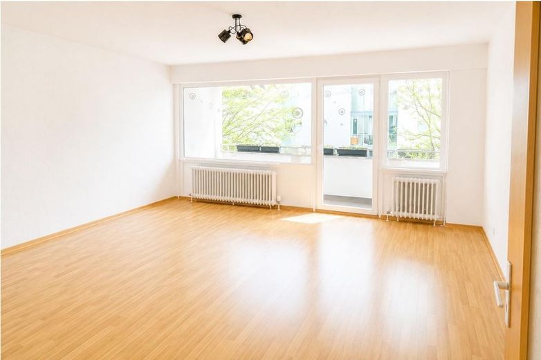 Frei zum November! Schöne 4-Zi-Whg in Sonthofen/Allgäu – Wohnzimmer