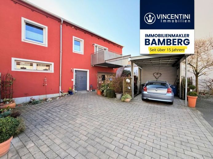 Maison individuelle rénovée avec balcon, carport et possibilités d’utilisation flexibles – Photo 1