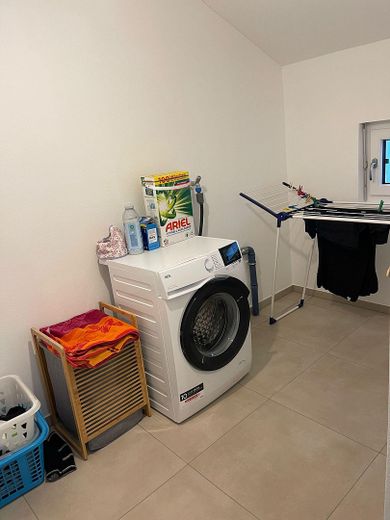 Hauswirtschaftsraum OG