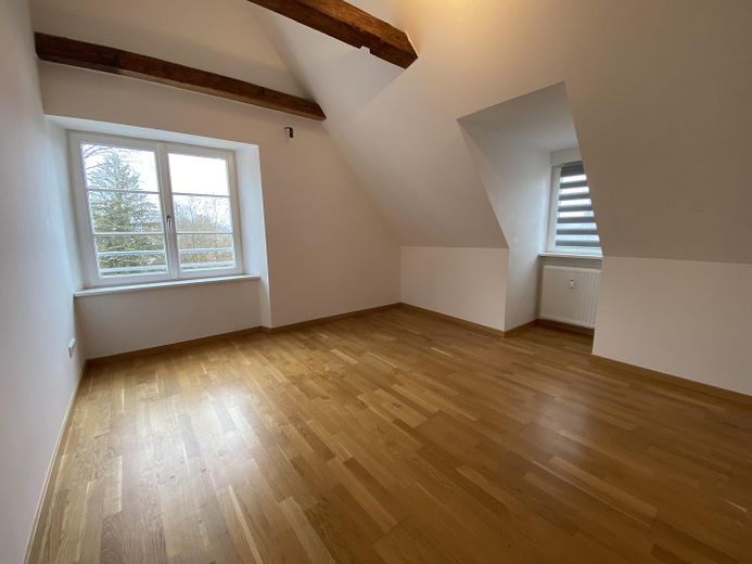 Büro / Kinderzimmer