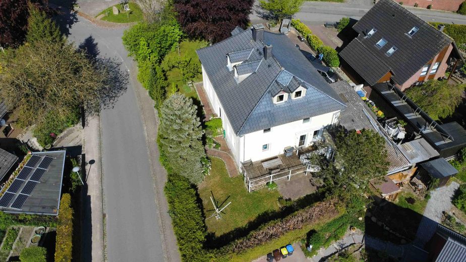 Gartenansicht mit Terrasse