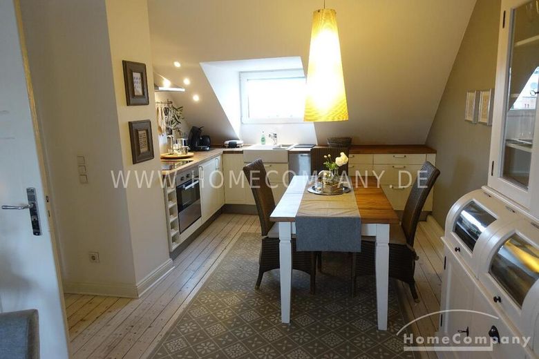 Dachgeschoss – Wohnung im modernen Landhaus Stil in Köln-Ossendorf! – 0de7b81ab0af1f8e80fee06307a55175e82f4c14.jpg