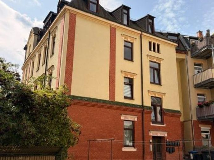 N. immobile: 8226 - Edificio residenziale e commerciale ben tenuto, parzialmente locato, con potenziale a Plauen (Preißelpöhl) – Foto 1