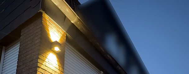 Fassade mit Beleuchtung Foto