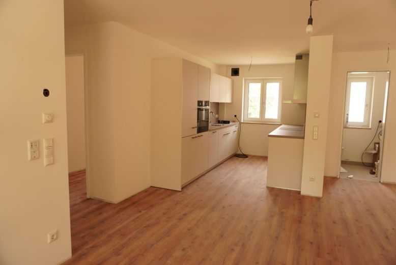 3-Zimmer Terrassenwohnung auf dem Gütlbauerhof – Ansicht Einbauküche