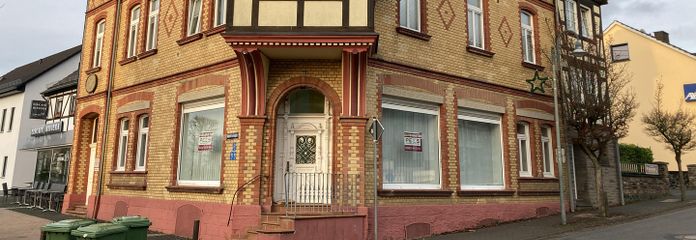 Inwestycja kapitałowa w centralnej lokalizacji Asbach -- „najpiękniejszy budynek miejscowości”