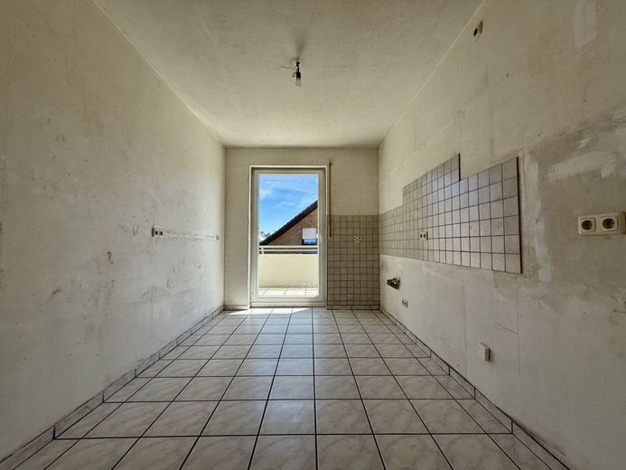Fröndenberg-Ardey: Taghelle Eigentumswohnung mit praktischem Schnitt, zwei Balkonen und Stellplatz! – Küche