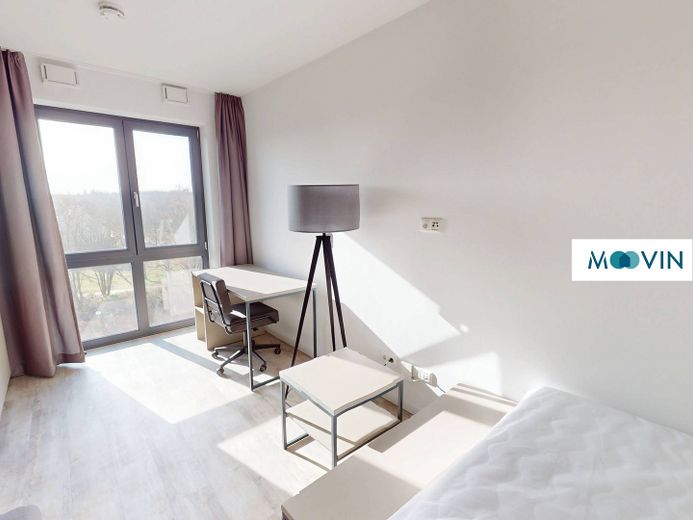 Möbliertes Standard-Apartment mit EBK, ALL-IN-MIETE, UVM. am Rheinufer – Arbeitsbereich