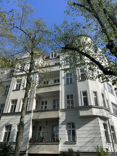 5-Zimmer Wohnung am Kolberger Platz – Hausansicht 3