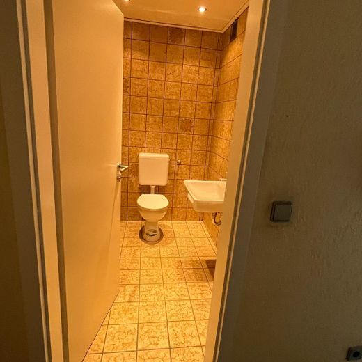 3,5 Zi., 99qm im EG, modernes Bad ,mit Terrasse – Foto 4