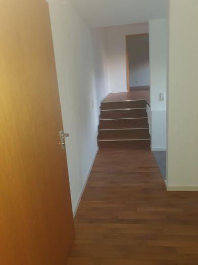 3 Zimmer Wohnung mit Terrasse. – Blick Eingang Flur -> Wohnzimm