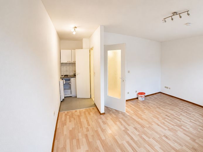 Modern/quiet 1-room apartment with fitted kitchen in central location in Fürth – Foto 12