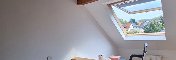 Büroecke mit Blick ins Grüne