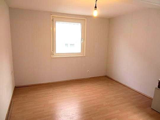 !!! Sofort beziehbar !!! Helle 3,5-Zi.-DG-Wohnung mit Balkon &amp; EBK - frisch renoviert, zentrumsnah – Esszimmer-Büro