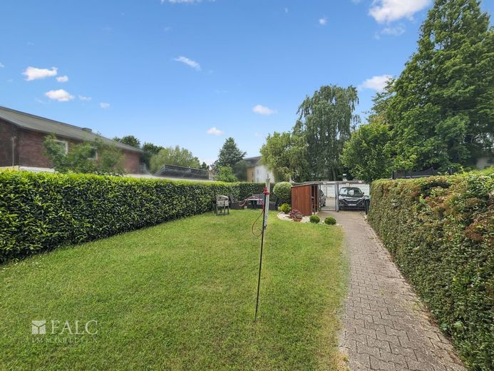 Ihr neues Zuhause: hell, gemütlich, gut geschnitten – Gemeinschaftlicher Garten