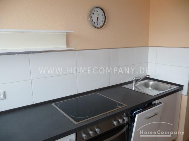 3 Zi. Whg, saniert, möbliert,  Großes Wohn/Esszimmer (60 qm),  2 Balkone PKW Stellplatz vorhanden. – 440f46d9cdfa0240086f341633dc4d73f83f9cc4.jpg