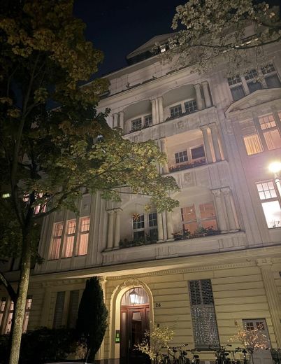 Toplocatie Wilmersdorf: Hoogwaardig gerenoveerde 2-kamerwoning – Foto 15