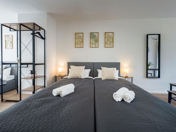 Modernisiertes Endreihenhaus mit 2 Bädern und 2 Loggien – ideal für Eigennutzer oder Kapitalanleger – Foto 15