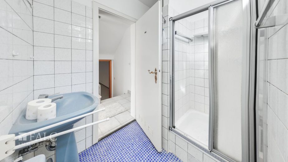 Familientraum auf ganzer Linie – Badezimmer