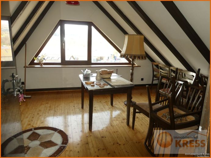 2 Familienwohnhaus mit 3 Wohneinheiten, 3 Garagenstellplätzen, Balkon &amp; Terrasse/Wintergarten – Bild 14