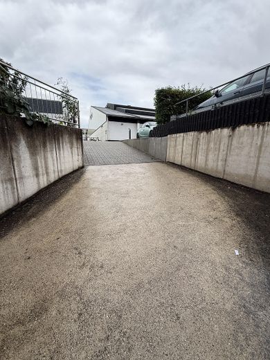 Provisionsfreies Traumhaftes Penthouse mit privater Dachterrasse und Fahrstuhl direkt in die Wohnung – Einfahrt Tiefgarage