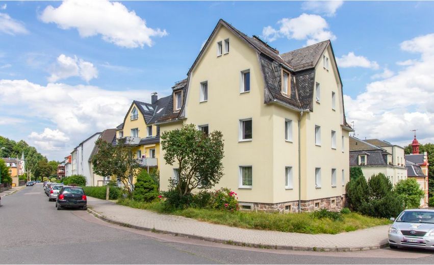 Helle & gemütliche 2-Zimmer-Wohnung in ruhiger Bestlage von Freital – Gebäude