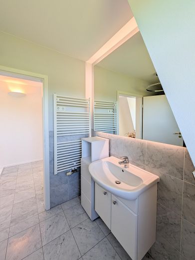 Luxuriöse Marmorvilla am Leading Golf Club Seddiner See - Landhausvilla vor den Toren Berlins – Gästebad