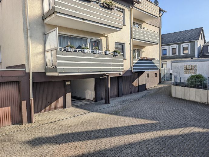 Provisionsfreie attraktive 3,5-Zimmer-Eigentumswohnung mit Garage in ruhiger Lage – Garage