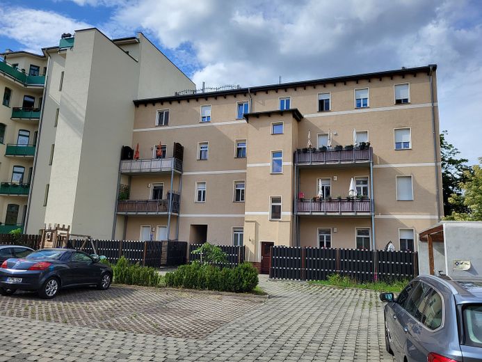 Appartement au dernier étage avec grande terrasse et cheminée !!! – Objekt hinten